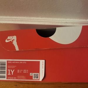 Nike Air Max 200 (PS), Size 1Y, and Black in Color